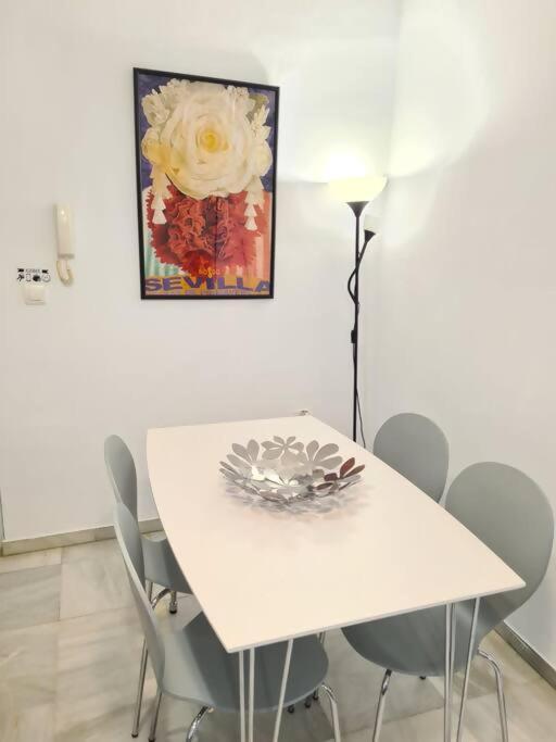 C Palacio Parking Segun Disponibilidad Севилья Экстерьер фото