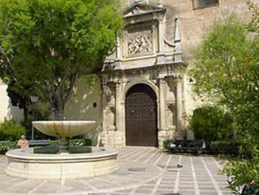 C Palacio Parking Segun Disponibilidad Севилья Экстерьер фото