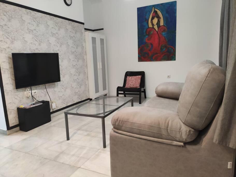 C Palacio Parking Segun Disponibilidad Севилья Экстерьер фото