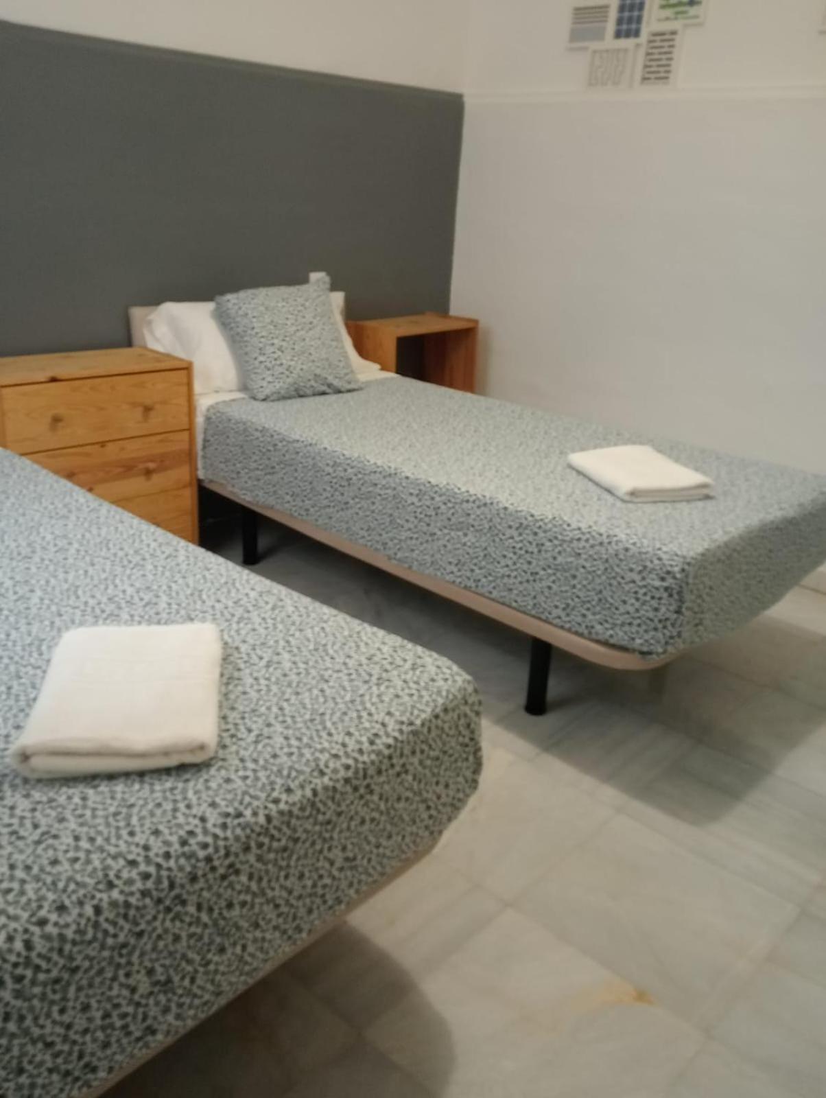 C Palacio Parking Segun Disponibilidad Севилья Экстерьер фото